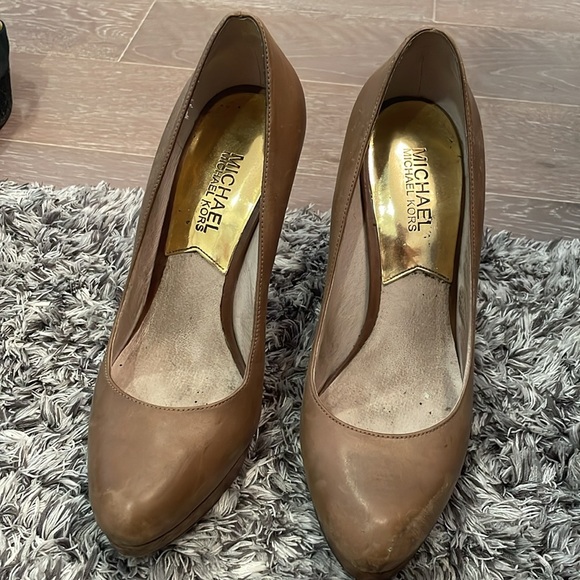 Michael Kors Heels - Picture 2 of 6